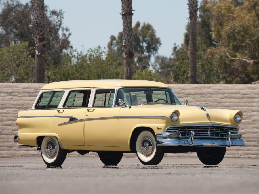  Ford Country Sedan 1956 года  (фото 1 из 4)